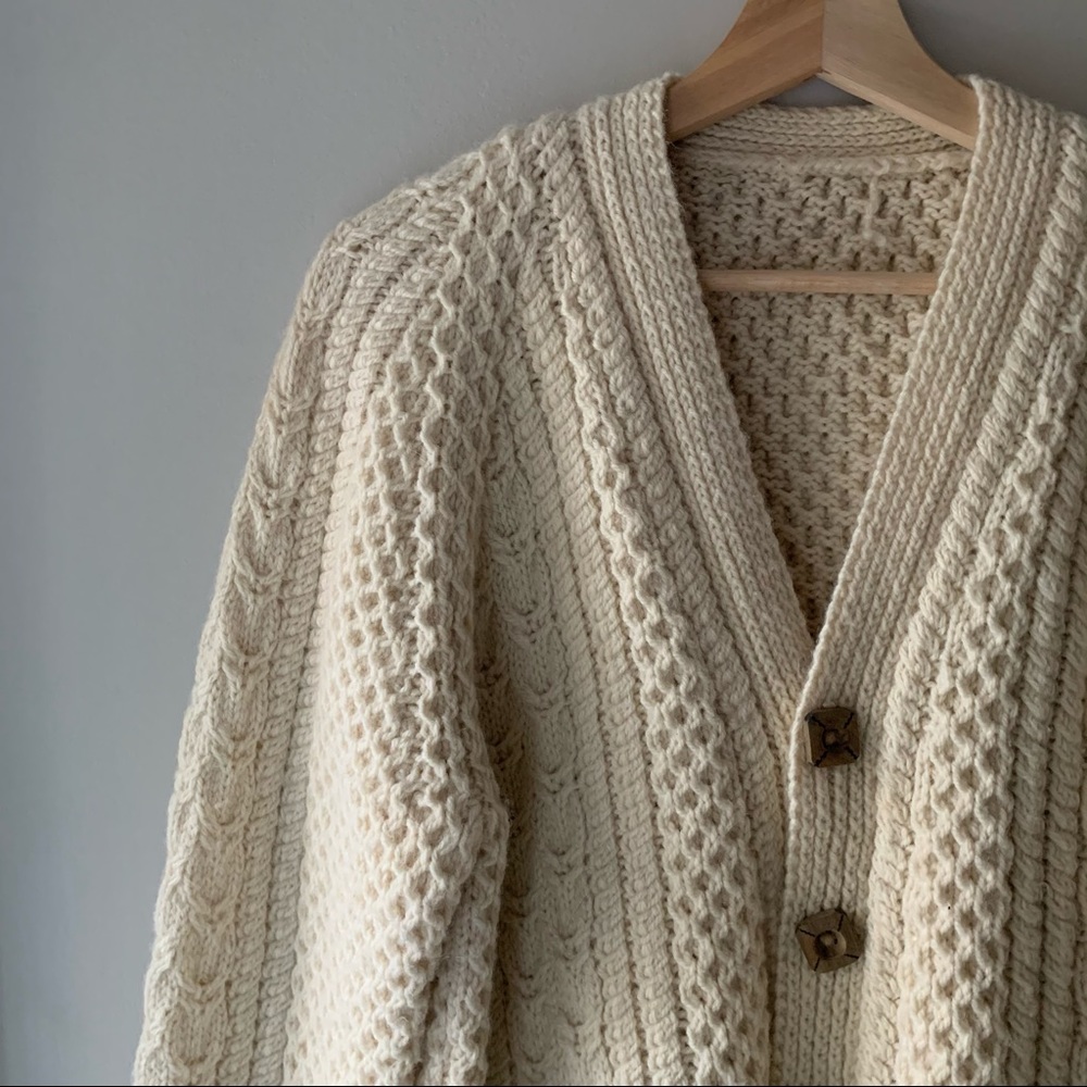 Size L Vintage Wool Handmade Cardigan